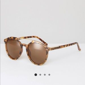 NWT South Beach Tortoiseshell round sunglasses